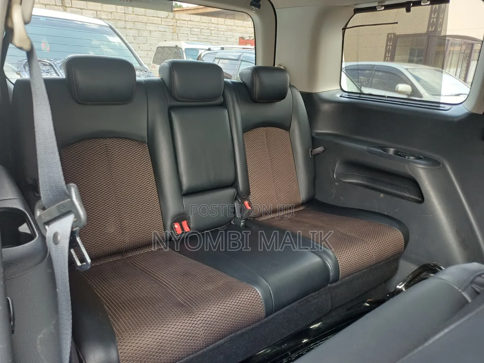 Nissan Elgrand 2013 Black