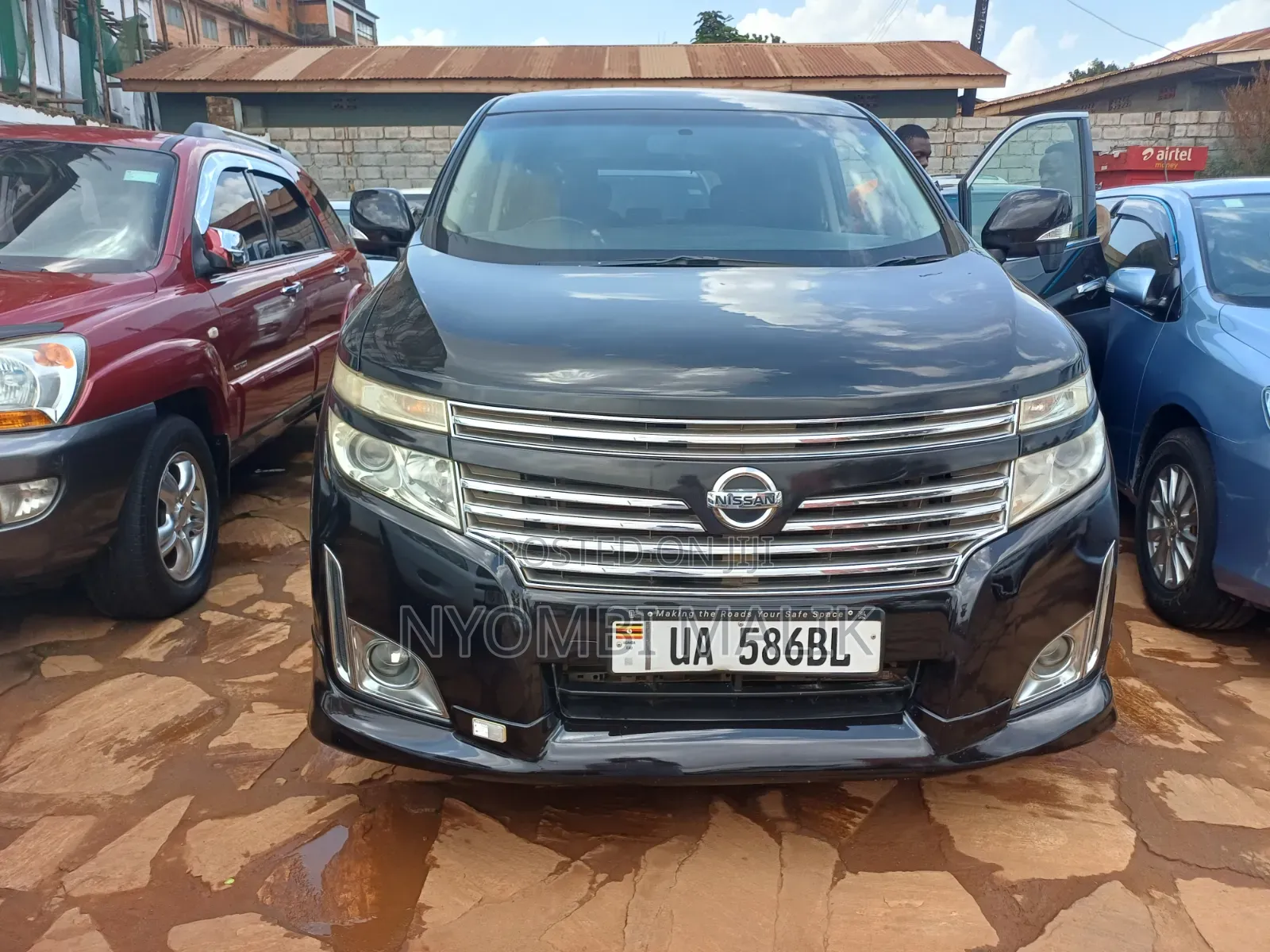 Nissan Elgrand 2013 Black
