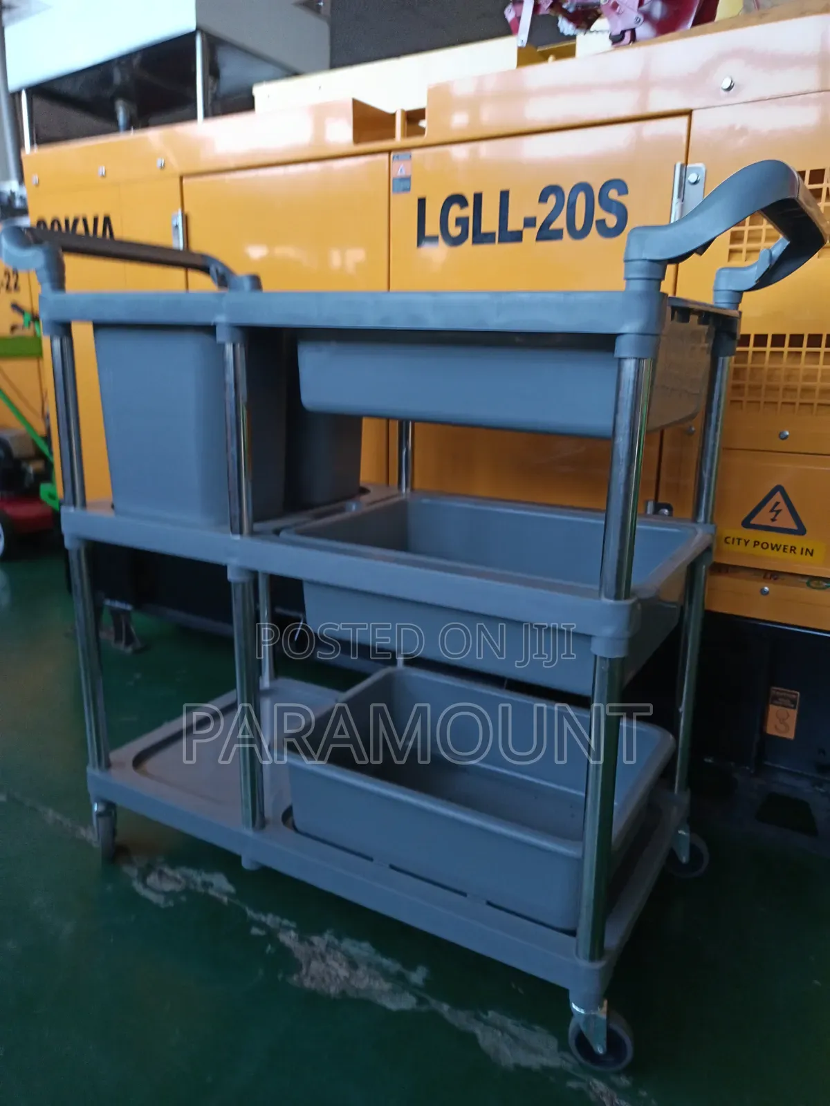 Plastic Multi Purpose Cleaning Trolley For Restaurants And Hotels