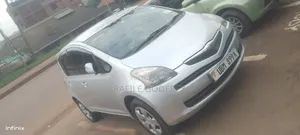 Toyota Ractis 2009 Silver