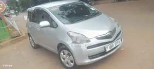 Toyota Ractis 2009 Silver