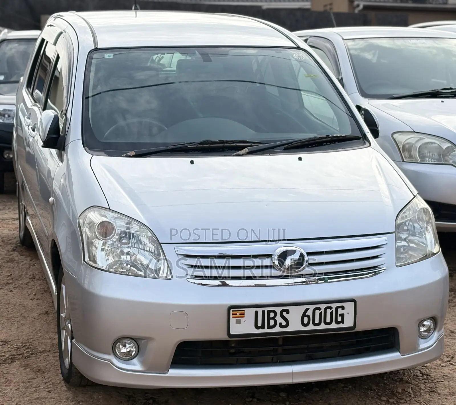 Toyota Raum 1.5 FWD 2008 Silver