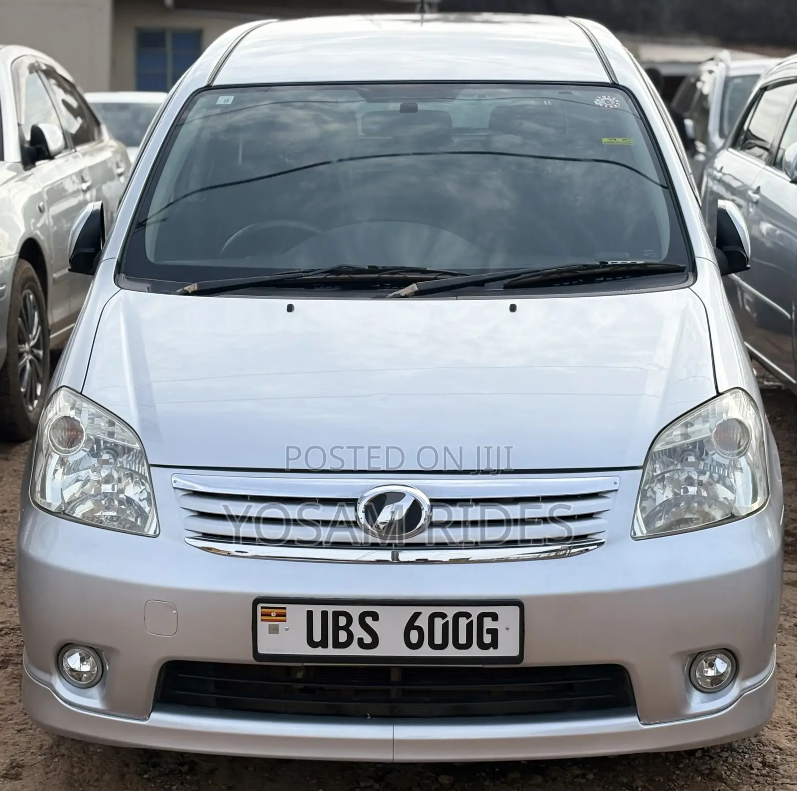 Toyota Raum 1.5 FWD 2008 Silver