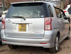 Toyota Raum 1.5 FWD 2008 Silver