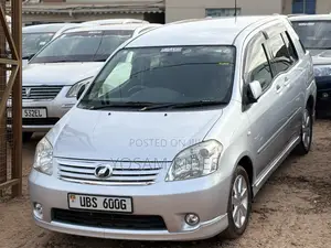 Toyota Raum 1.5 FWD 2008 Silver
