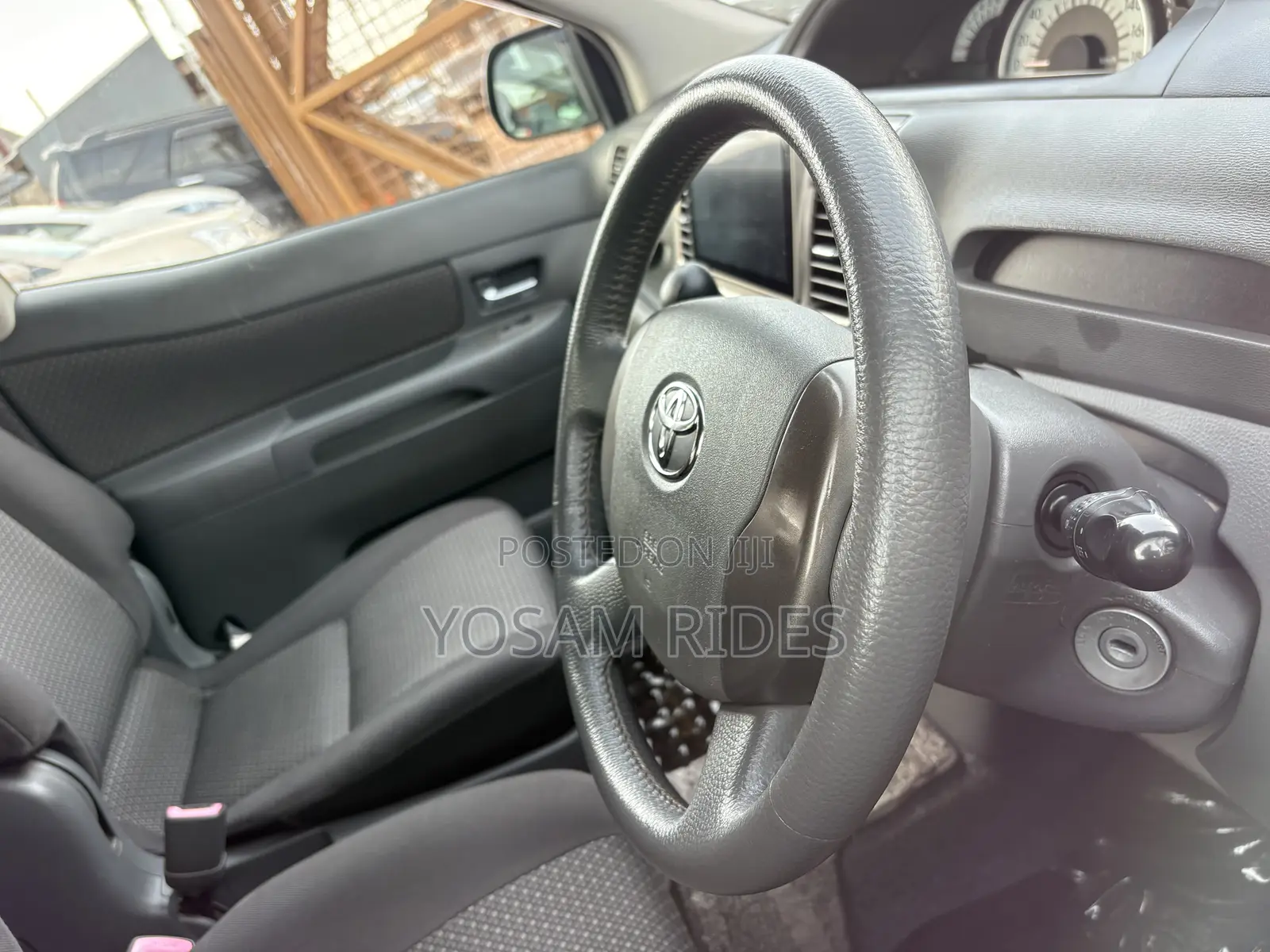 Toyota Raum 1.5 FWD 2008 Silver