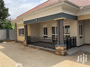 Kira Beautiful House On Sell
