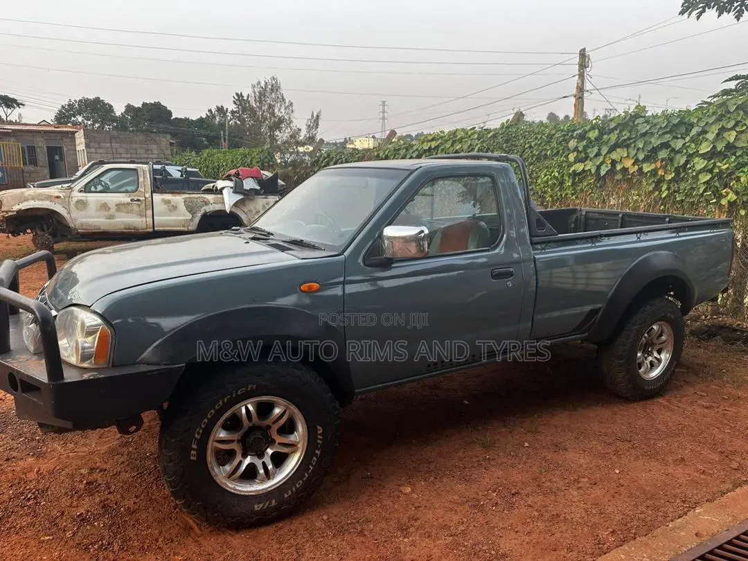 Nissan Navara 3.0 2009 Beige