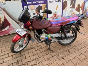 Bajaj CT 125X 2025 Red