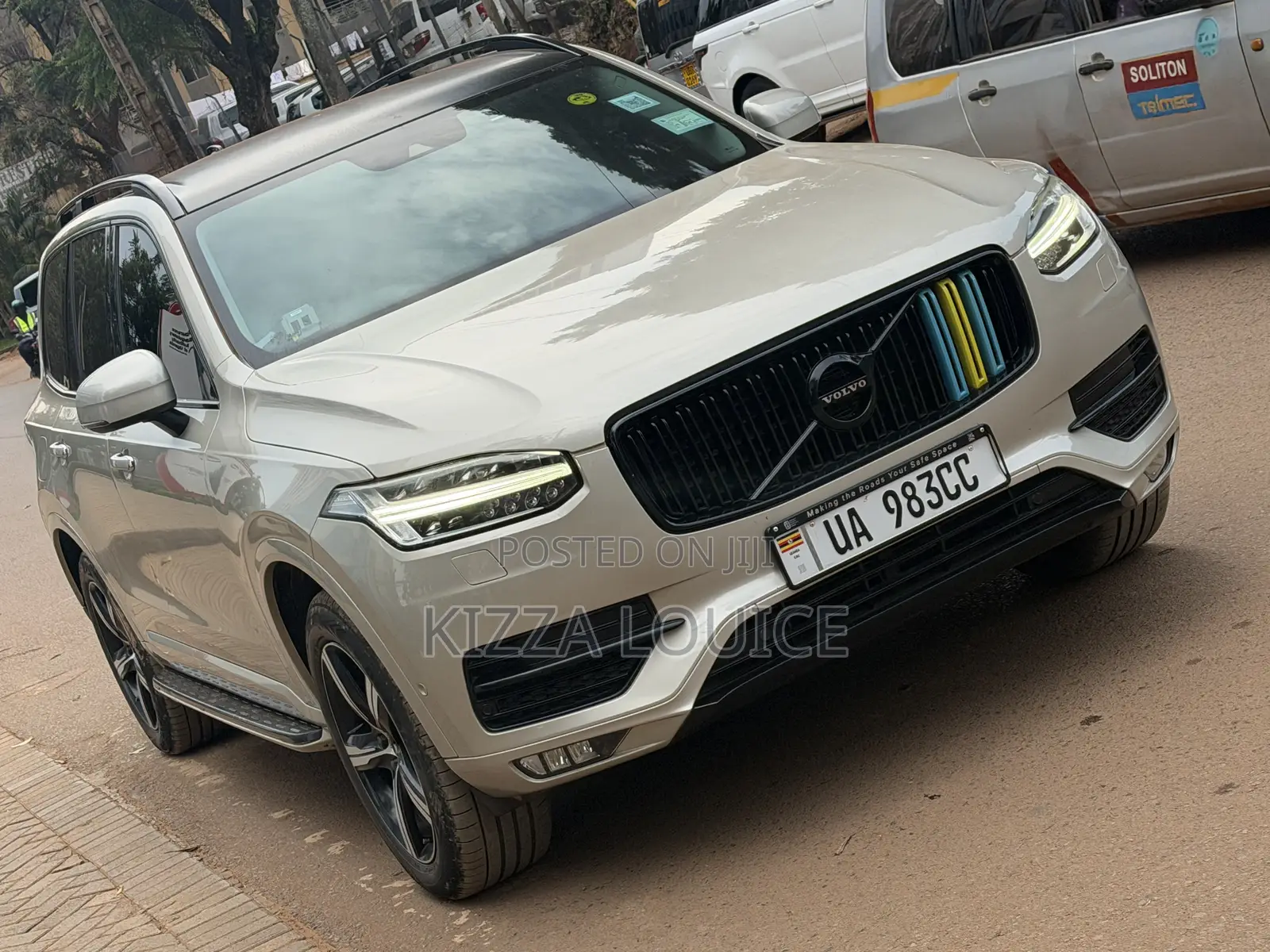 Volvo XC90 2017 Gold