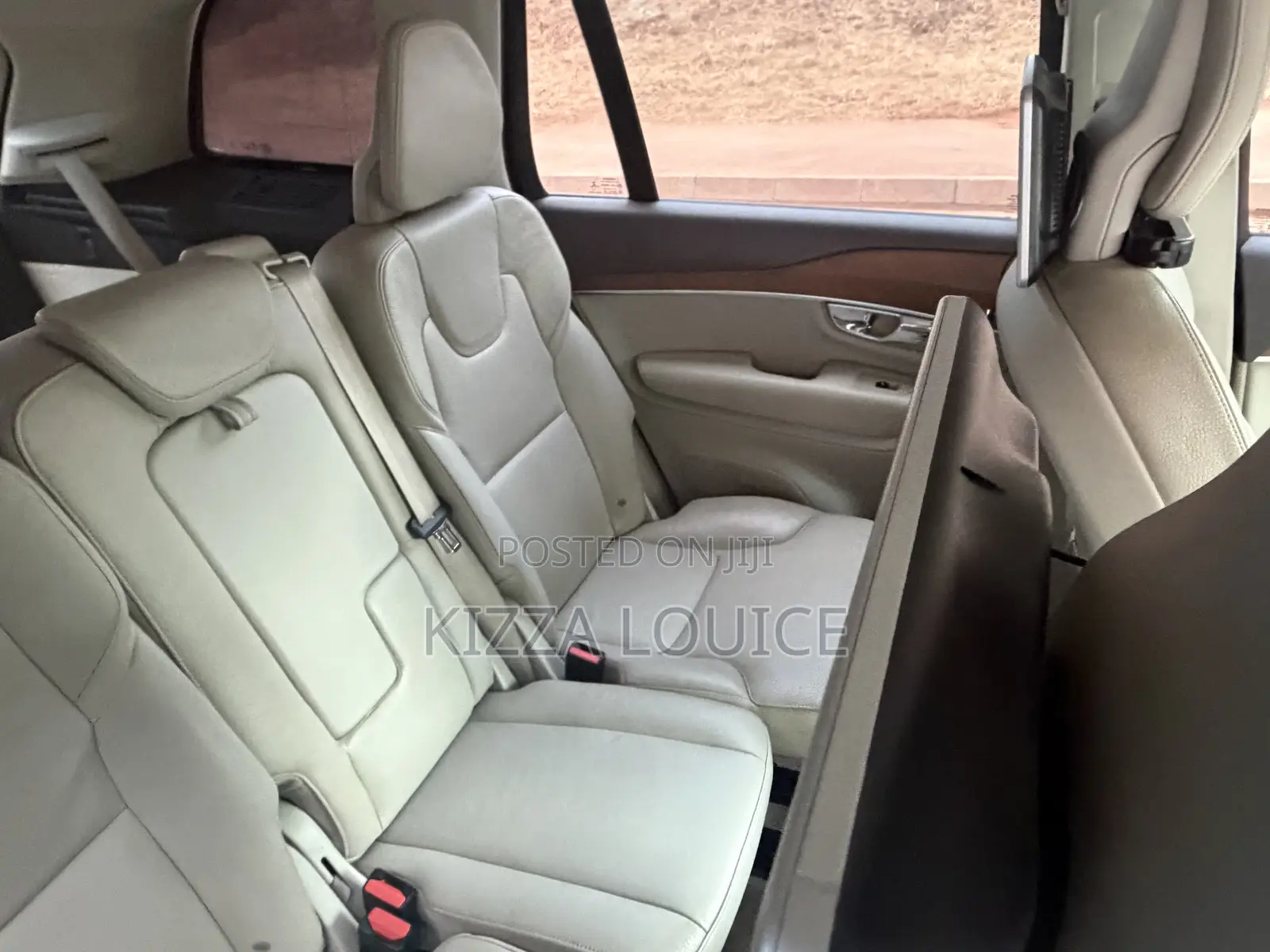 Volvo XC90 2017 Gold