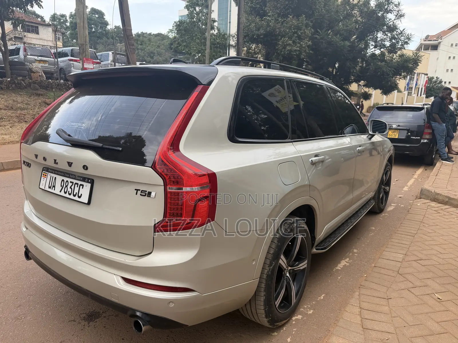 Volvo XC90 2017 Gold