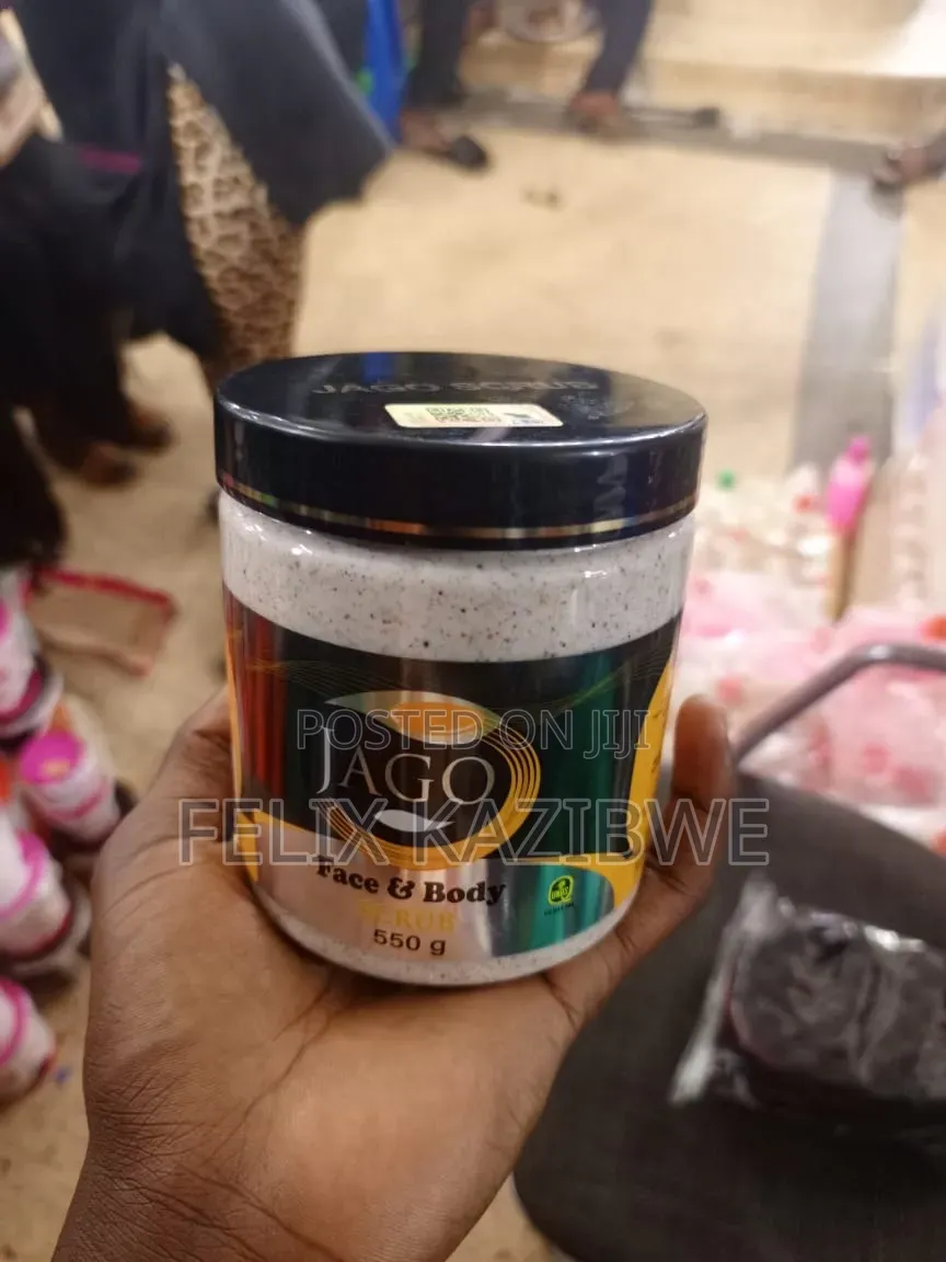 Jago Face Body Scrub (550g)