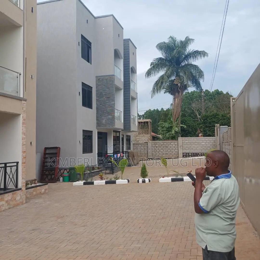 6bdrm Apartment in Division A for sale