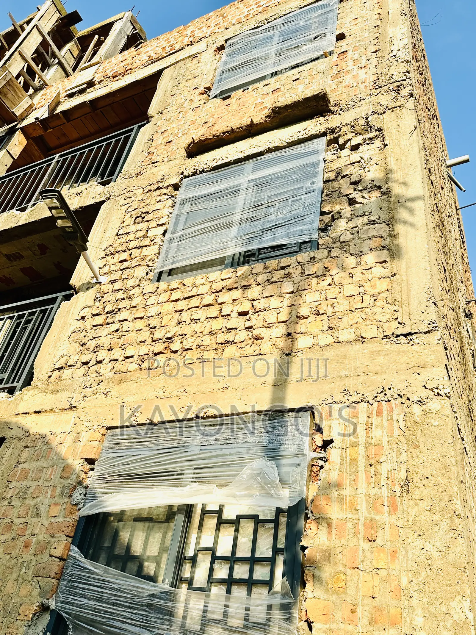Metal Windows Fg