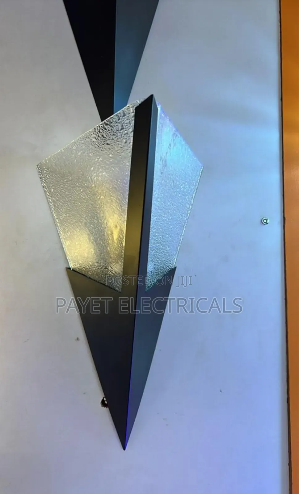 Classy Wall Lamp Holder