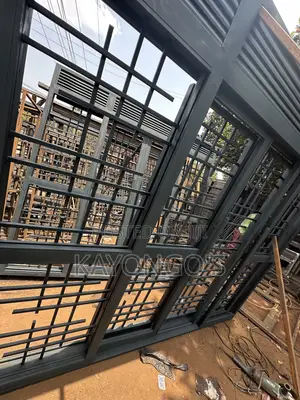 Sliding Door Hg