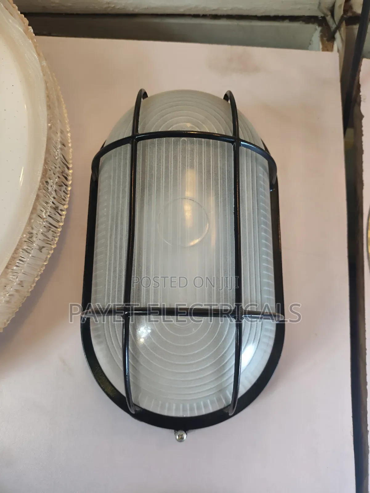 Metalic Bulk Head for Security Light
