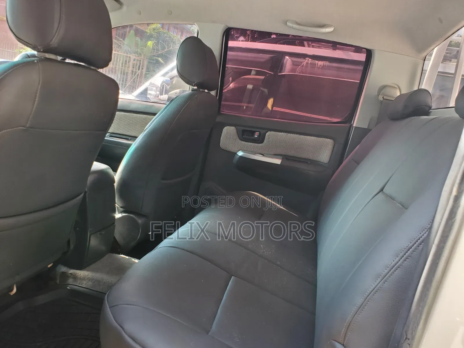 Toyota Hilux 2015 White