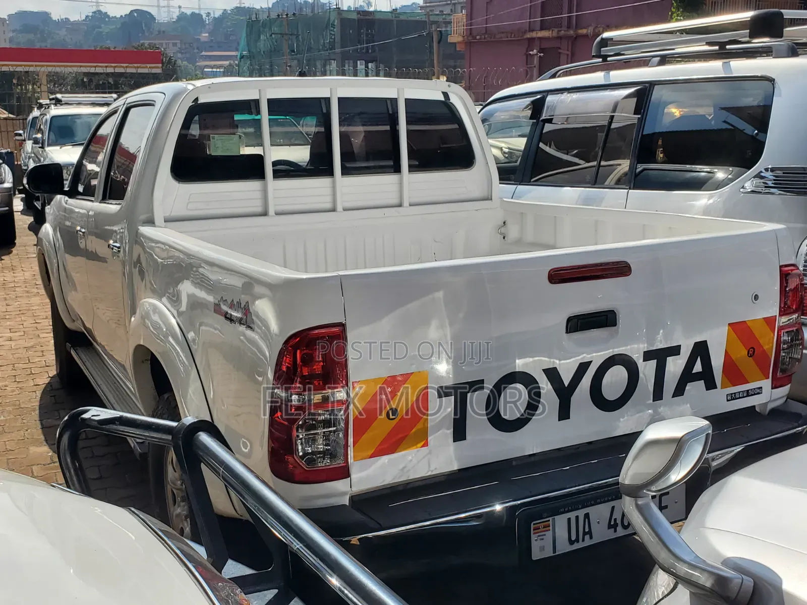 Toyota Hilux 2015 White