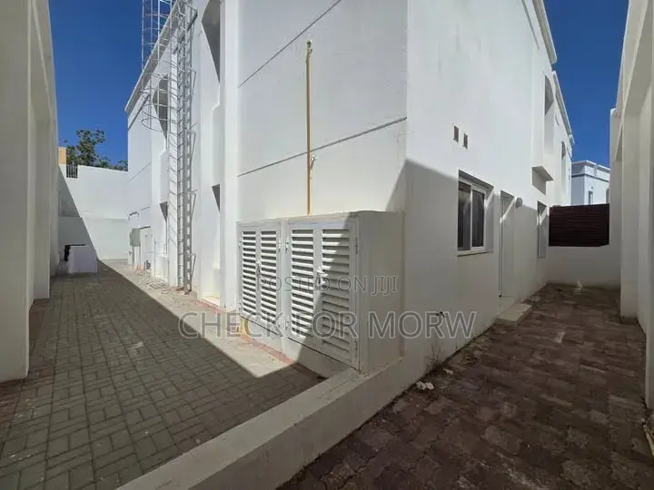 3bdrm Apartment in Bugolobi, Central Division for rent