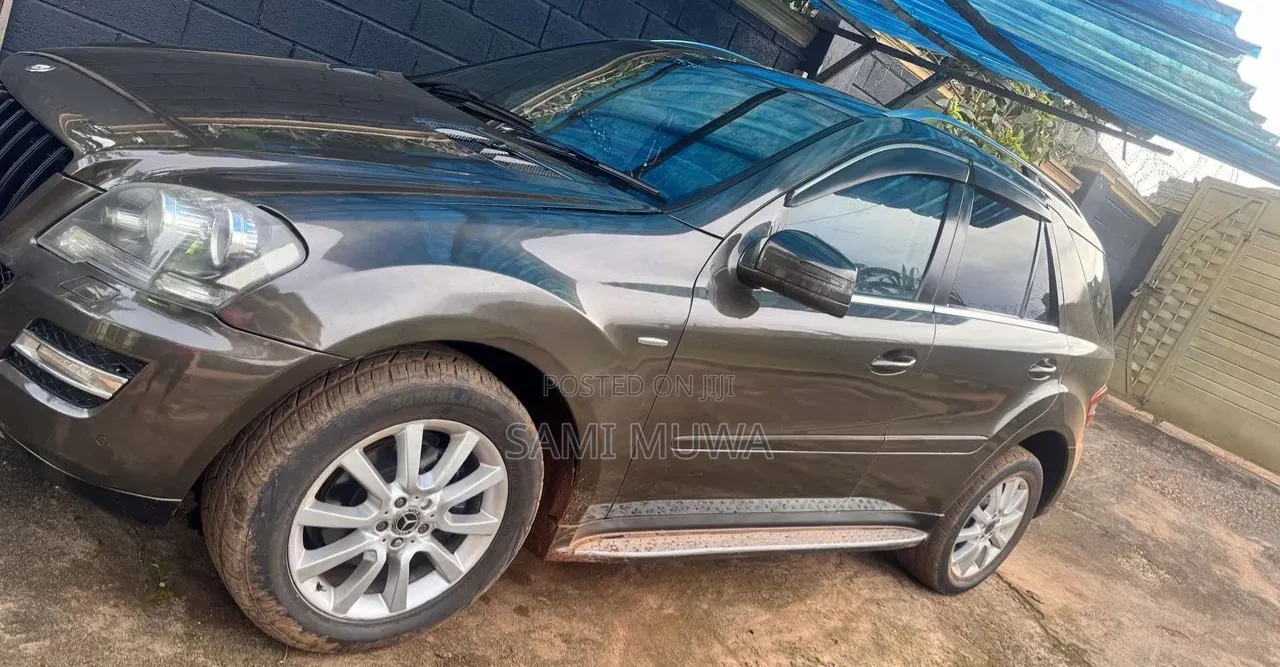 Mercedes-Benz M Class 2012 Brown