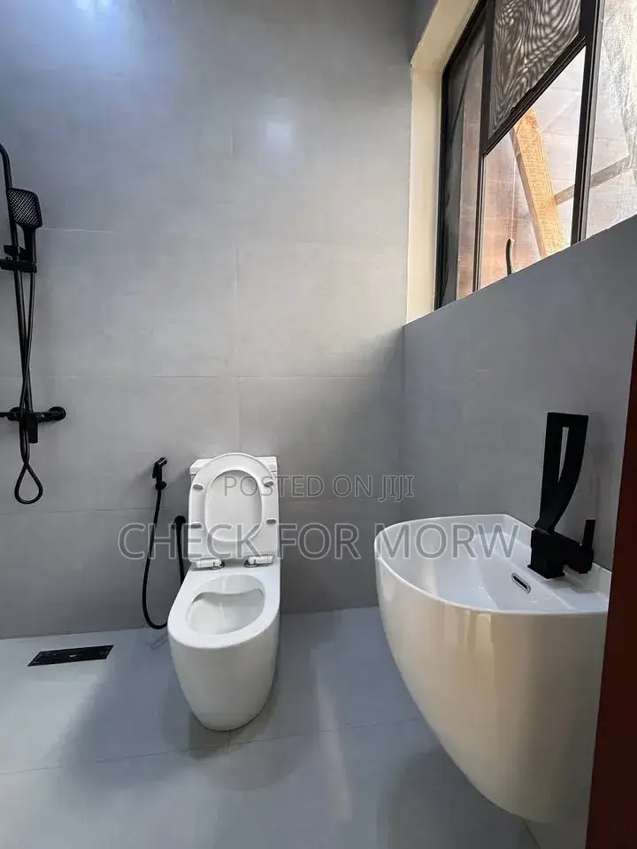 3bdrm Apartment in Bugolobi, Central Division for rent