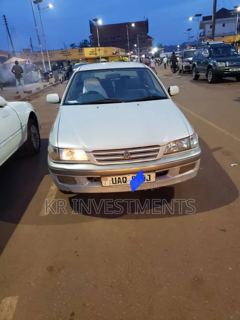 Toyota Premio 2001 White