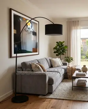 Bending Metallic Floor Lamp (Black)