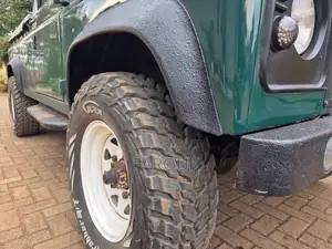 Land Rover Discovery LE 1998 Green