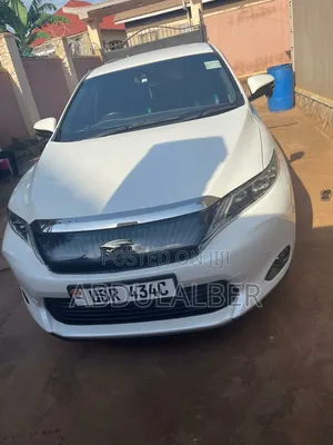 Toyota Harrier 2.0 2016 White