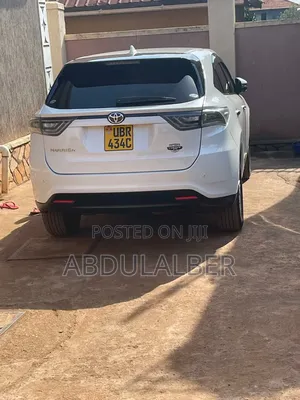 Toyota Harrier 2.0 2016 White
