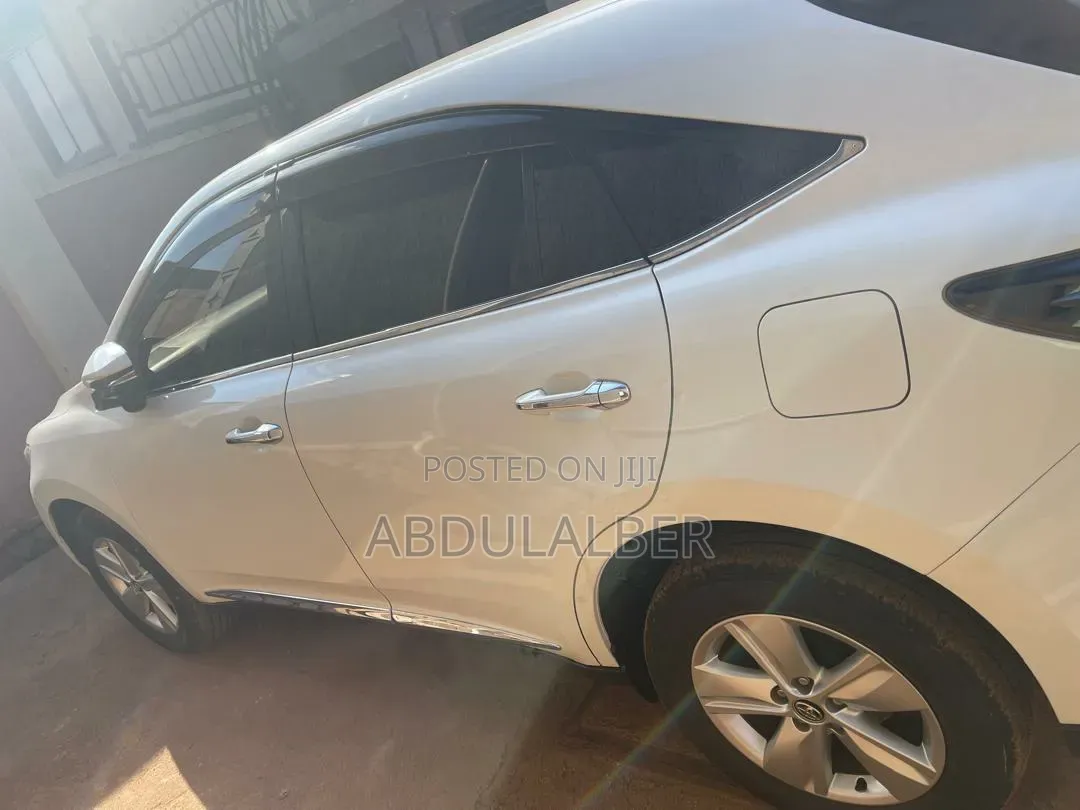 Toyota Harrier 2.0 2016 White