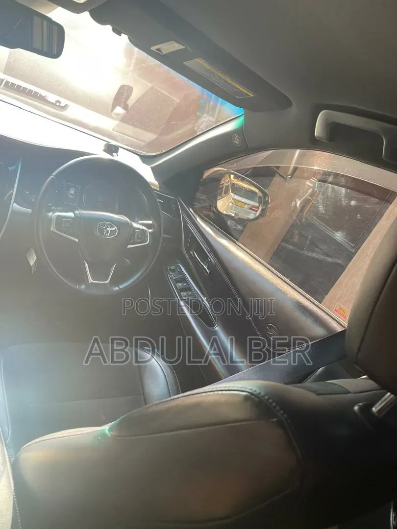 Toyota Harrier 2.0 2016 White