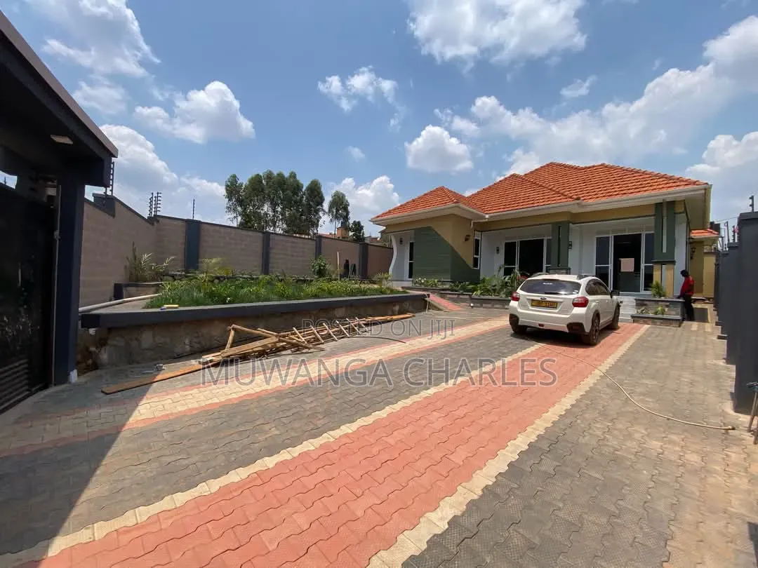 4bdrm Bungalow in Fs Properties Ltd, Nakawa for sale