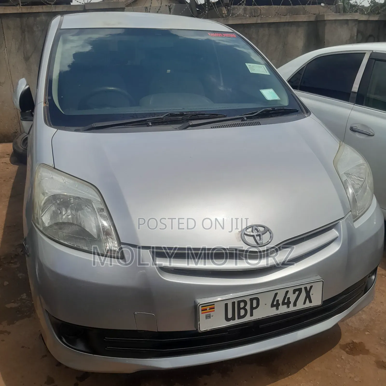 Toyota Passo Sette 2010 Silver