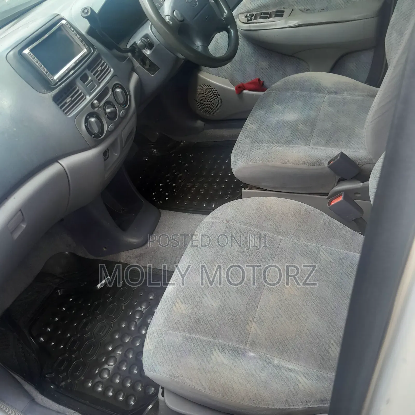Toyota Raum 2004 White