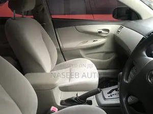 Toyota Axio 2008 Silver