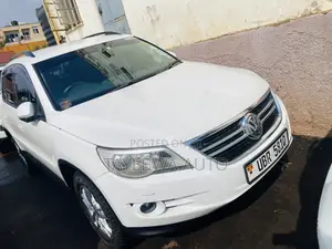 Volkswagen Tiguan 2009 White