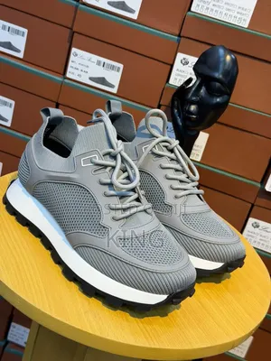 Black Estro Athletic Sneakers