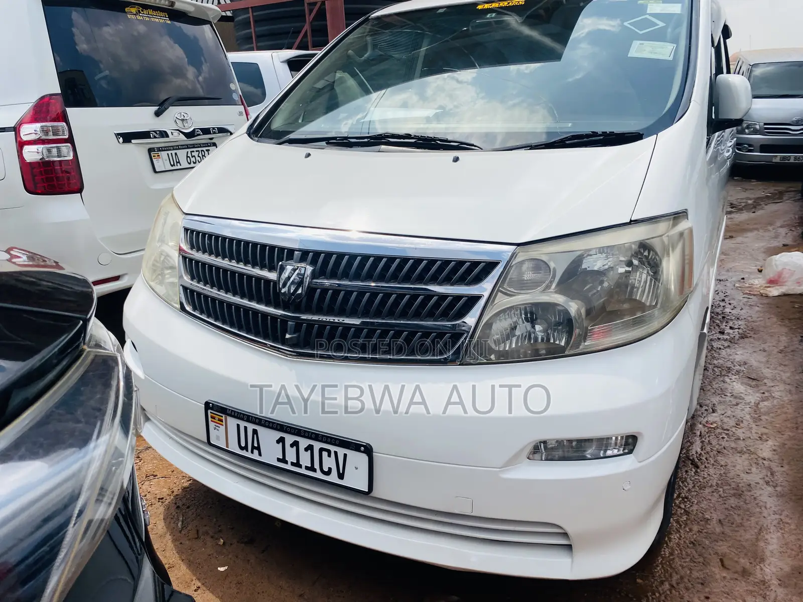 Toyota Alphard 2.4 Petrol FWD 2005 White