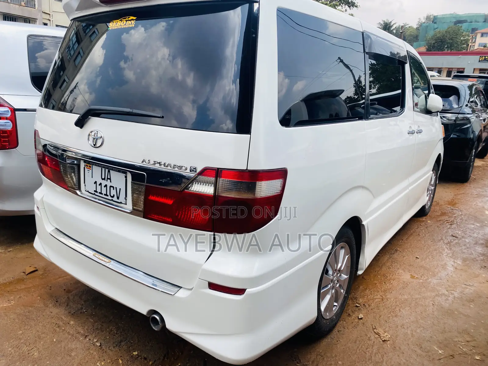 Toyota Alphard 2.4 Petrol FWD 2005 White