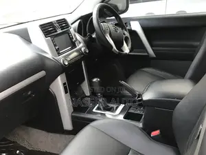 Toyota Land Cruiser Prado 2015 Silver