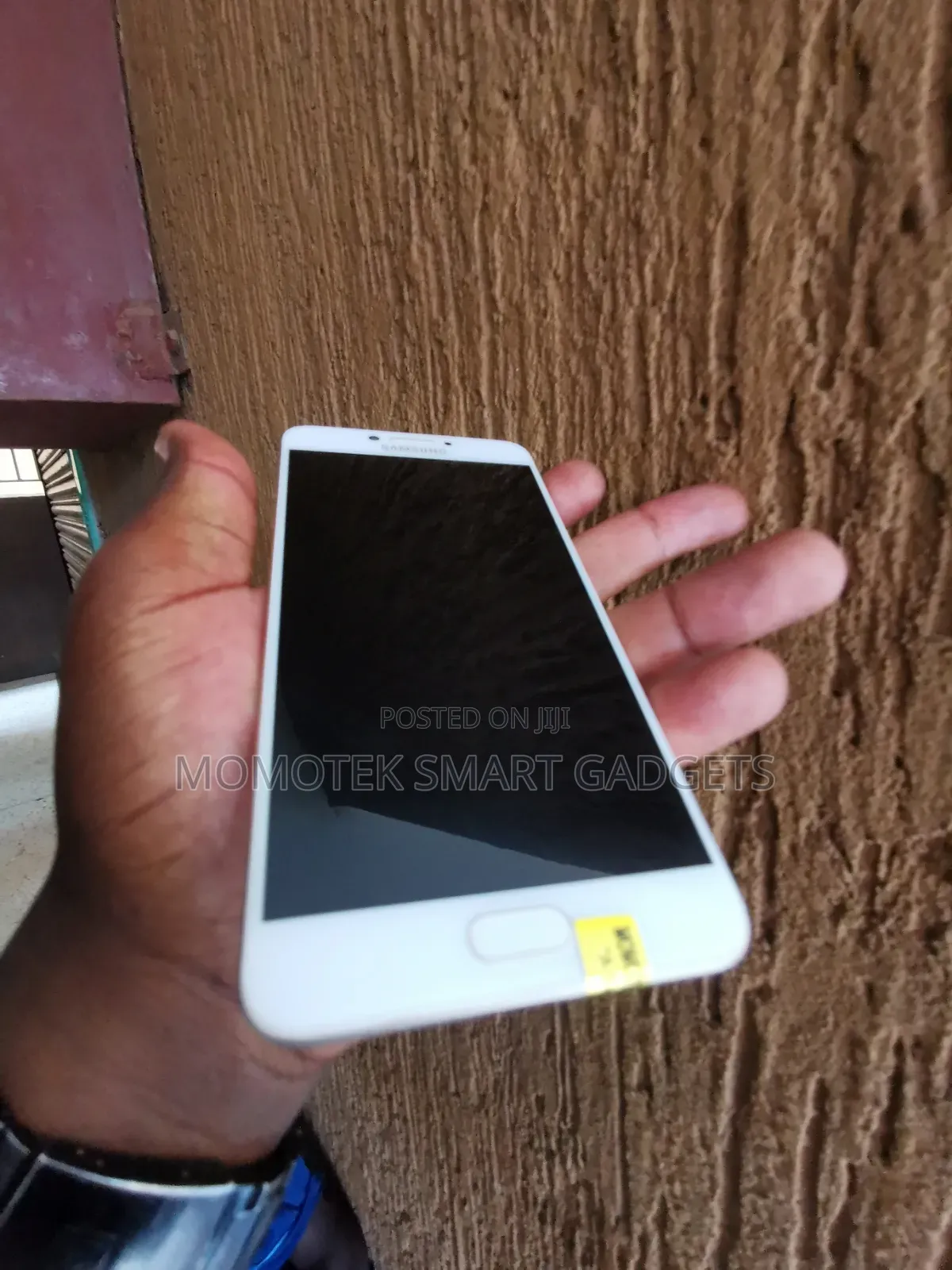 New Samsung Galaxy C9 Pro 64 GB Gold