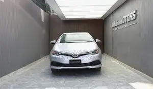 Toyota Auris 2017 Silver