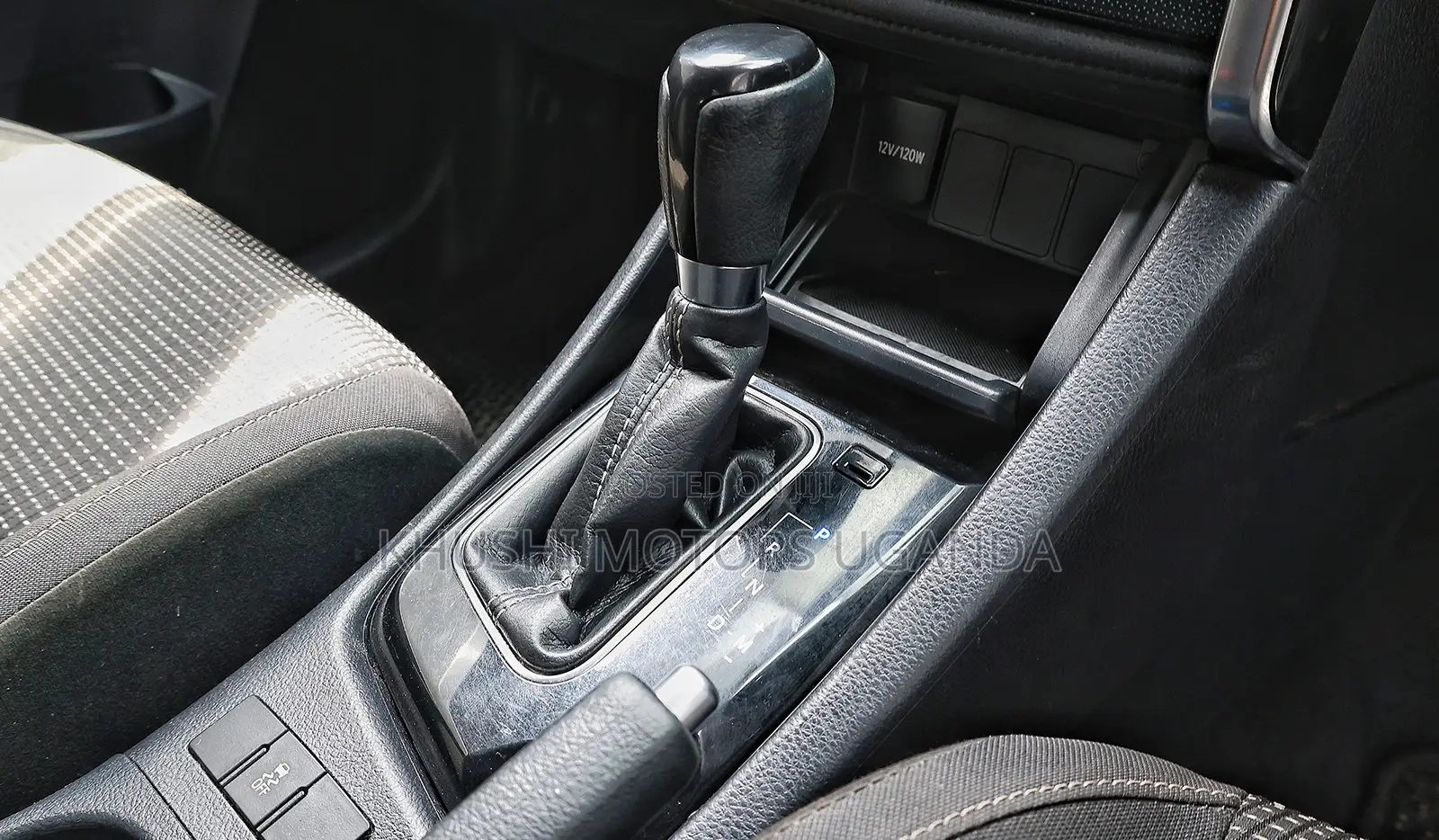 Toyota Auris 2017 Silver