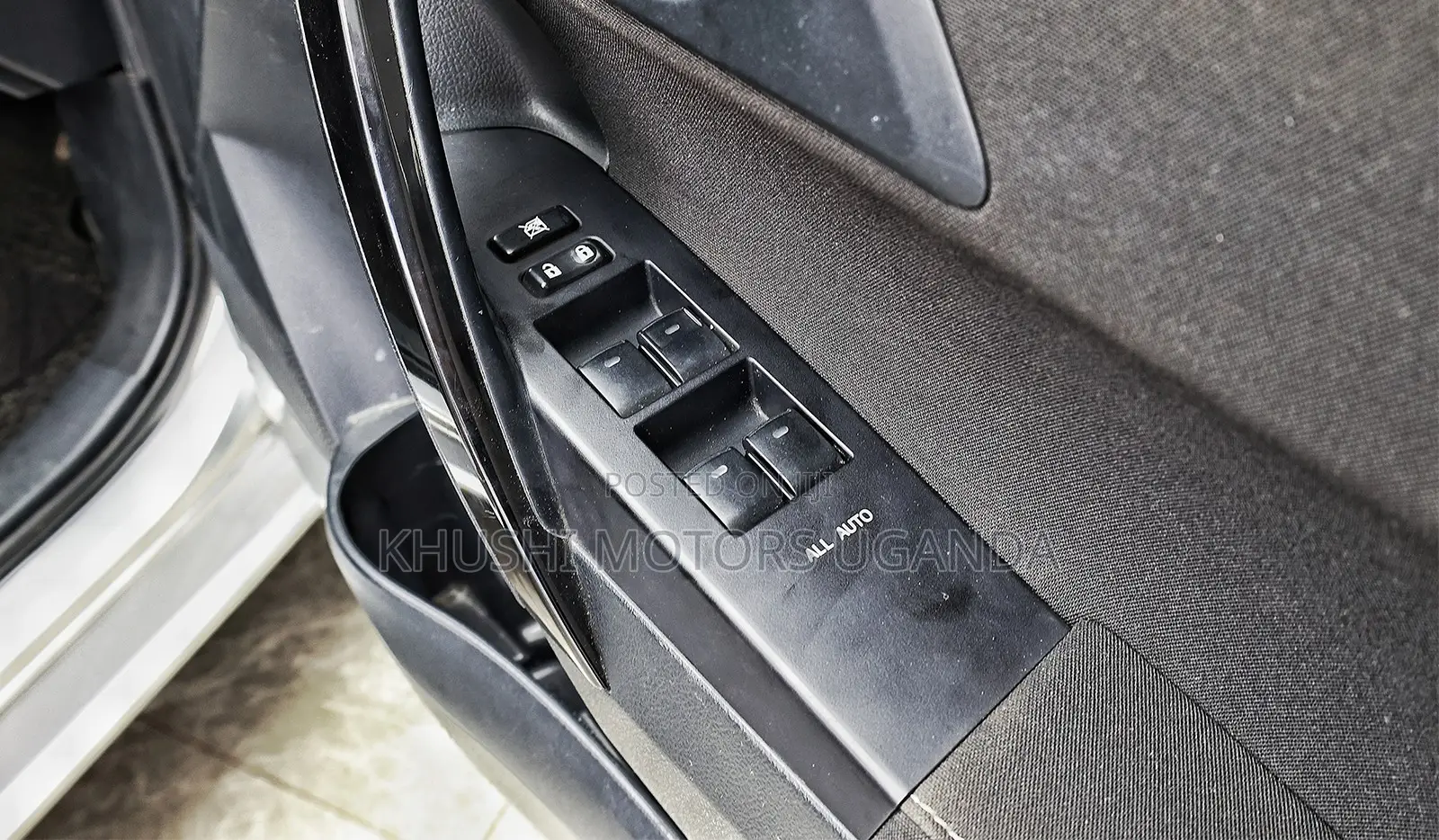 Toyota Auris 2017 Silver