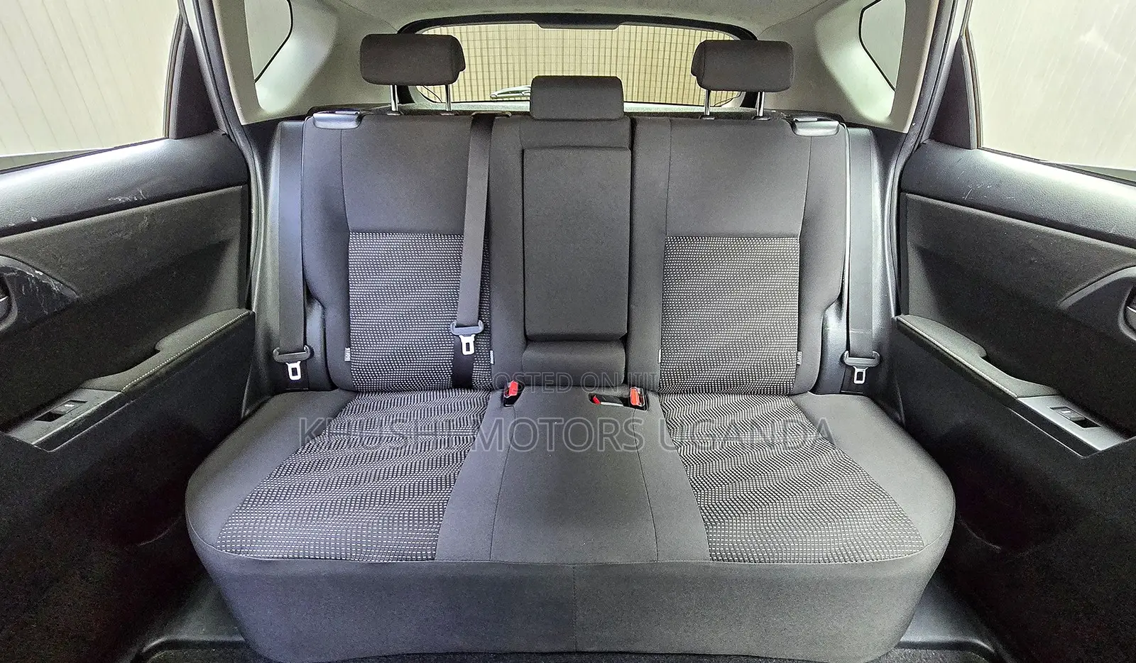 Toyota Auris 2017 Silver
