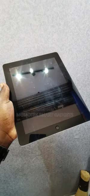 New Apple iPad 3 Wi-Fi 32 GB Silver