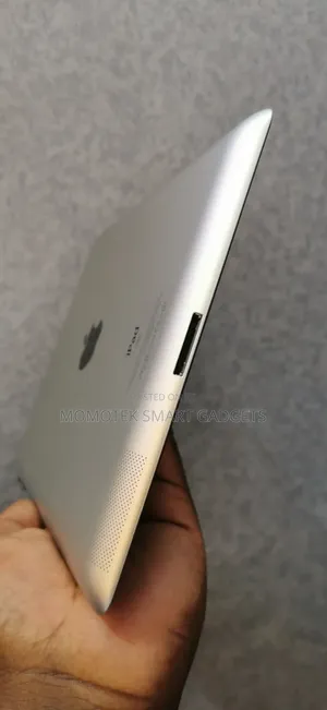 New Apple iPad 3 Wi-Fi 32 GB Silver